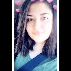 Meet your Posher, Casey